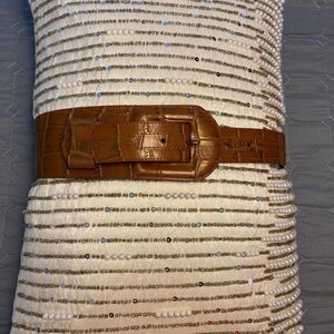 BCBG MaxAzria genuine leather belt